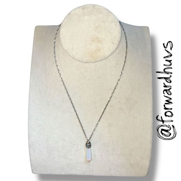 Bundle Sale 3 for $15 | Iridescent Crystal Point Pendant Necklace - Picture 3 of 7